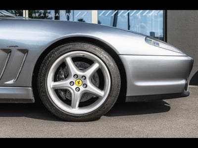 Ferrari 550 MARANELLO 5.5 V12 485 - MANUAL 6 - GRIGIO TITANIO (1998) - Photo 9