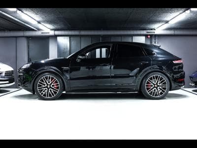 Porsche Cayenne S COUPE E-HYBRID TIPTRONIC SPORT DESIGN BLACK PACK - FULL PP (2024) - Photo 2
