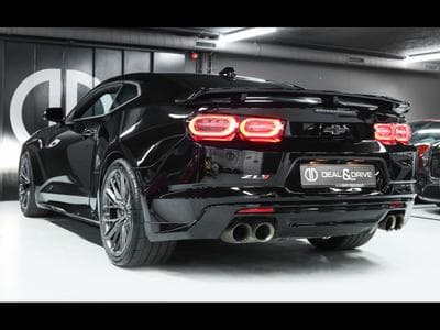 Chevrolet Camaro ZL1°MANUAL 6°PANO°RECARO°KEYLESS°BOSE°KAM°HUD (2020) - Photo 3