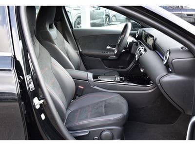 Mercedes A 200 AMG Line 7G-Tronic (2025) - Foto 8