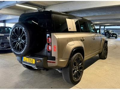 Land-Rover Defender V8 4.4 P635 110 OCTA Petra Copper SHZ LEDER KAMERA*PANO*MERI (2025) - Foto 2
