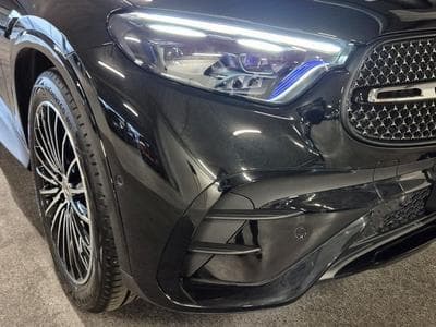 Mercedes GLC 200 4MATIC COUPE AMG LINE PANO CUIR NAVI 1 HAND (2026) - Foto 13