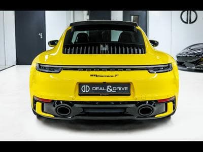Porsche 911 .1 911 CARRERA T PDK - PACK SPORTDESIGN BLACK – RACING YELLO (2023) - Foto 4
