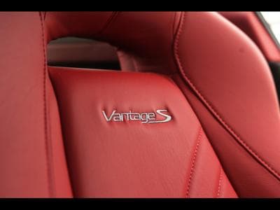 Aston-Martin V8 Vantage S COUPE SPORTSHIFT II - STRATUS WHITE METALLIC (2017) - Foto 14