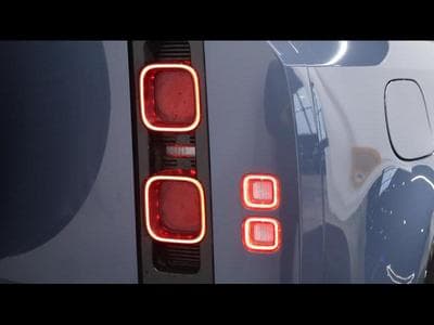 Land-Rover Defender 90 D200 X-Dynamic SE AWD Auto (2026) - Foto 8