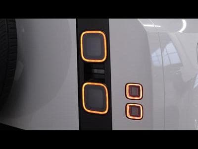 Land-Rover Defender 110 D200 S AWD Auto MY26 (2026) - Foto 9