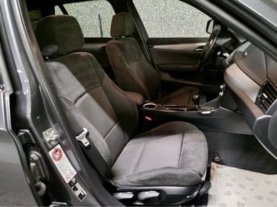 BMW X1 18i SDRIVE FACELIFT M SPORT PAKET (2013) - Photo 4