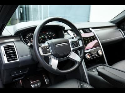 Land-Rover Discovery 3.0 D300 MHEV METROPOLITAN EDITION AWD - 7 PLACES (2024) - Photo 9