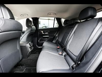 Mercedes GLC 300 DE 4MATIC AVANTGARDE (2024) - Photo 14