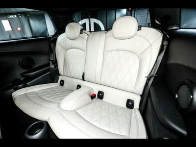 Mini Cooper S 3 PORTES YOURS TRIM – CHILI RED (2022) - Photo 14