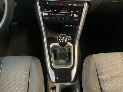 VW T-Roc Life+BVM+RearView+Navi (2024) - Photo 12