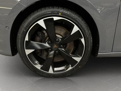 Cupra Leon DSG+P.Vision+P.Safe+LED (2023) - Photo 8