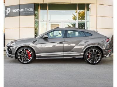 Lamborghini Urus 4.0 V8 Auto./PANO/23/360°/B&O/HUD/CARBON/VOLL (2021) - Photo 3