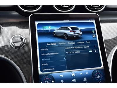 Mercedes C 300 de Break AMG Line 9G-Tronic TO DISTRONIC LANE SIDE CAM 1° M. (2024) - Foto 15