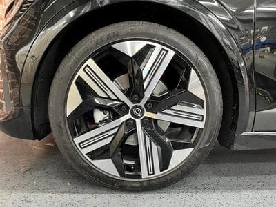 Renault Megane Megane E-Tech 220cv Iconic EV60 Optimum Charge CUIR (2023) - Foto 3