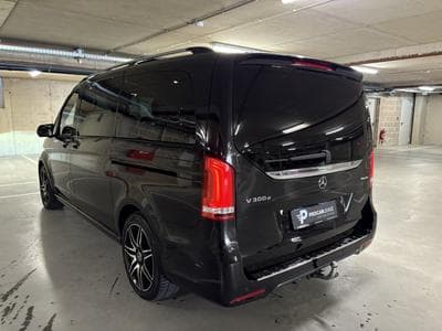 Mercedes V 300 V300 D LANG 4MATIC AMG LINE/ EXCLUSIVE/AHK/FULL/7 PLACES (2020) - Photo 8