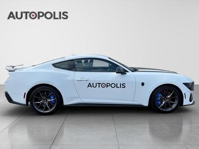 Ford Mustang Dark Horse (2025) - Photo 9