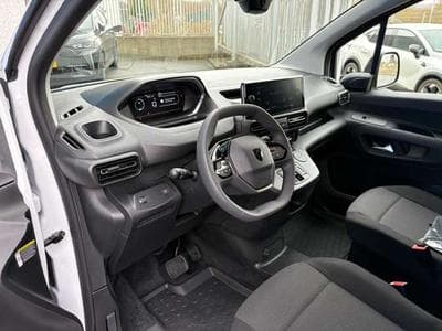 Peugeot Partner Partner 1,5 Diesel 130 XL EHZ EAT8 (2025) - Foto 5