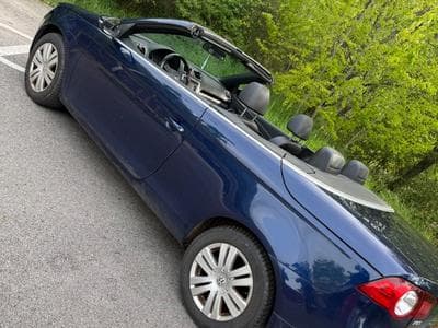 VW Eos (2010) - Photo 1
