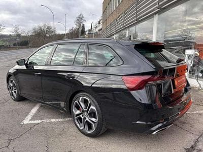 Skoda Octavia RS COMBI 245 PS (2023) - Foto 13
