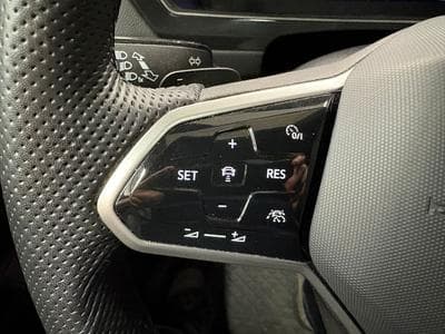 VW Tiguan R Line 2.0 TSI 190 4 Motion DSG (2023) - Foto 14