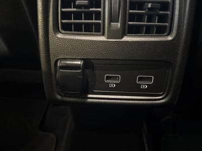 RENAULT Captur 1.6 E-Tech hybride 145ch Rive Gauche (2022) - Photo 11