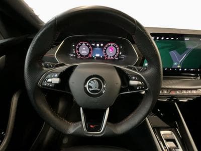 Skoda Octavia RS+DSG+360+Pano+AHK (2024) - Photo 10