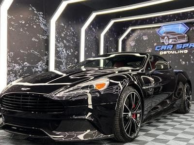 Aston-Martin Vanquish CARBON BLACK EDITION VOLANTE (2016) - Foto 1