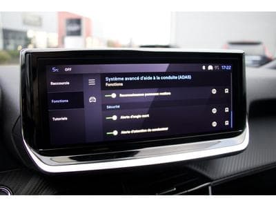 Peugeot 2008 1.2 Allure Hybrid 145 e-DSC6 ACC 360 (2025) - Photo 13