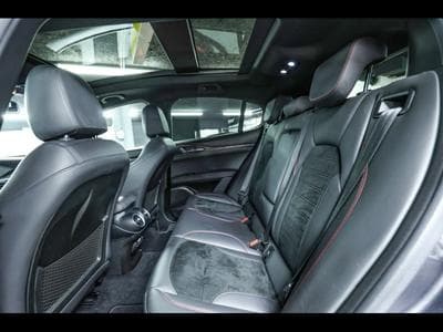 Alfa-Romeo Stelvio QUADRIFOGLIO 2.9T V6 AT8-Q4 (510 CH) - GRIGIO VESUVIO (2020) - Photo 11