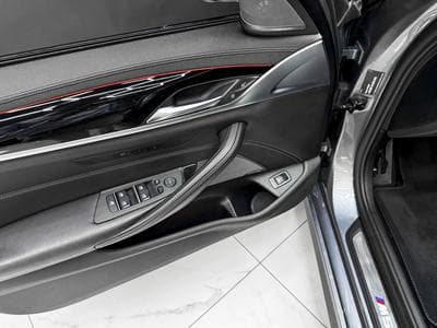 BMW M5 COMPETITION (2019) - Photo 13