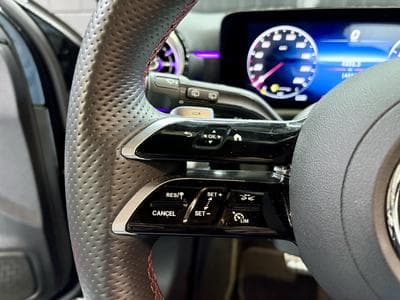 Mercedes A 200 AMG EDITION 163 CV * CAMÉRA *MULTIBEAM* CUIR/ALCANTARA* (2024) - Photo 13