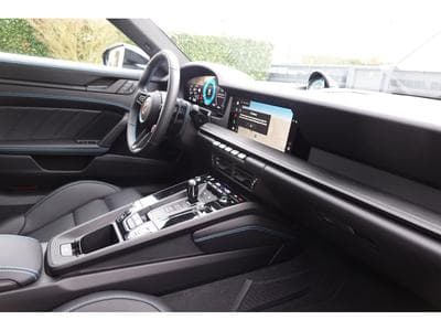 Porsche 911 992.2  CARRERA 3.6 4GTS (-12%) (2026) - Photo 11