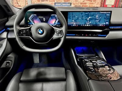 BMW 520 520iA Limousine 2.0 208cv Auto Cuir/SiègCh/Cam360° (2025) - Foto 4