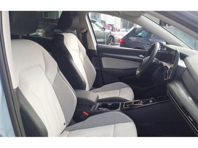 VW Golf 1.5eTSI 116 DSG STYLE (2024) - Photo 10