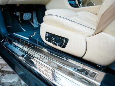 Bentley Brooklands 6.75 V8 Coupé 1 of 426 (2009) - Photo 12