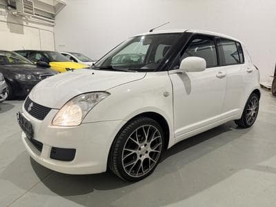 Suzuki Swift 1.3i 92ch (2010) - Photo 1