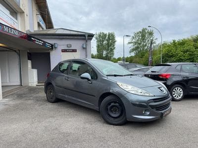 Peugeot 207 1.4i 73ch Xline (2009) - Photo 1