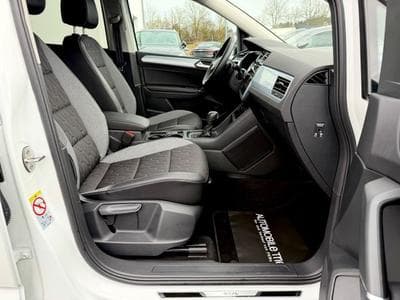 VW Touran Touran 2.0 TDI DSG /7.SITZER/LED/ACC/AHK/CAM/ (2025) - Photo 13