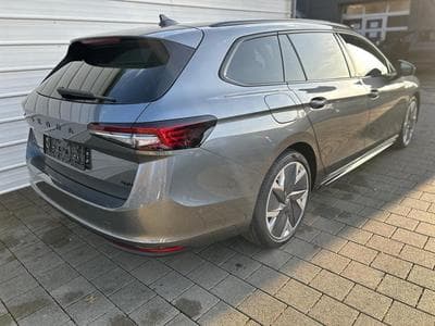 Skoda Superb Sportline (2026) - Photo 4