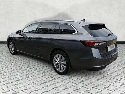 Skoda Superb 2.0 TDI 110 kW Selection (2025) - Photo 5