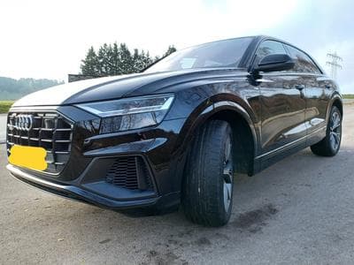 Audi Q8 S-LINE (2019) - Photo 1