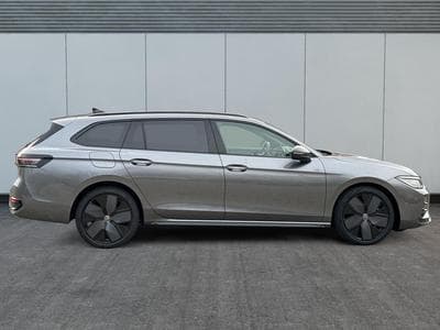 VW Passat Variant R-Line (2026) - Foto 5