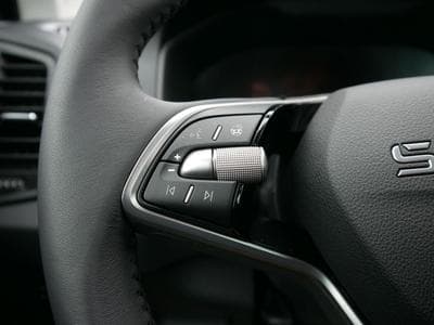 Skoda Karoq Selection 2.0 TDI DSG 4x4 (2026) - Photo 13