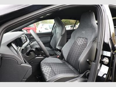 VW Golf R-Line (2024) - Foto 6