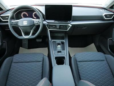 Seat Leon FR 1.5 eTSI (2025) - Foto 11