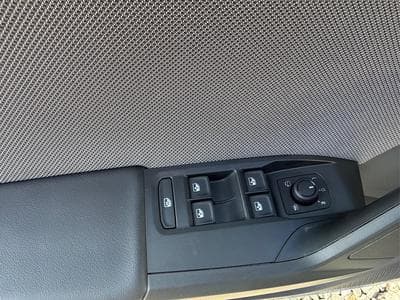 Seat Leon BUSINESS EDITION (2026) - Photo 14