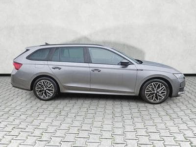 Skoda Octavia 1.5 TSI mHEV 110 kW Sportline (2025) - Photo 8