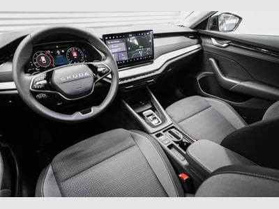 Skoda Octavia Kombi 2,0 TDI (2025) - Foto 6