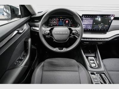 Skoda Octavia Kombi 2,0 TDI (2025) - Foto 7